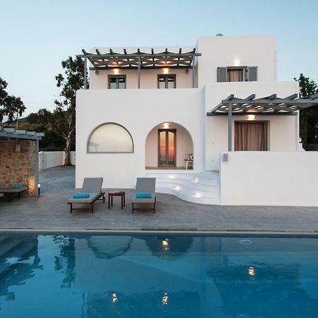 Naxos Infinity Villa And Suites Galanado Luaran gambar