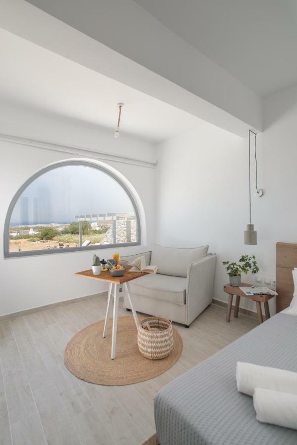 Naxos Infinity Villa And Suites Galanado Luaran gambar