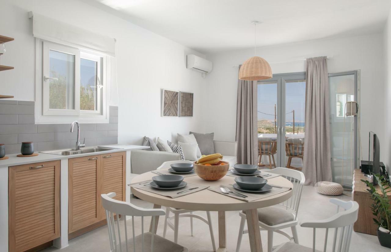 Naxos Infinity Villa And Suites Galanado Luaran gambar