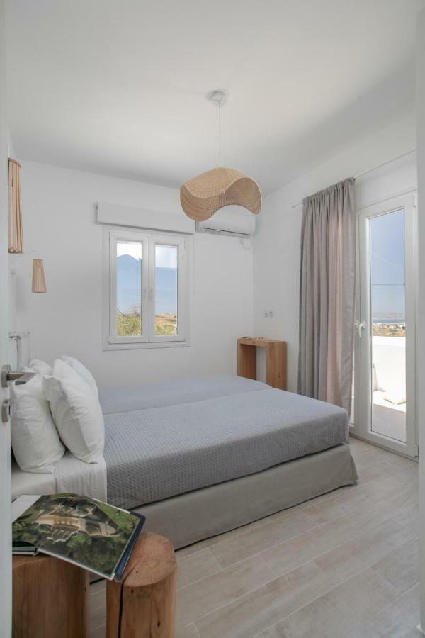 Naxos Infinity Villa And Suites Galanado Luaran gambar