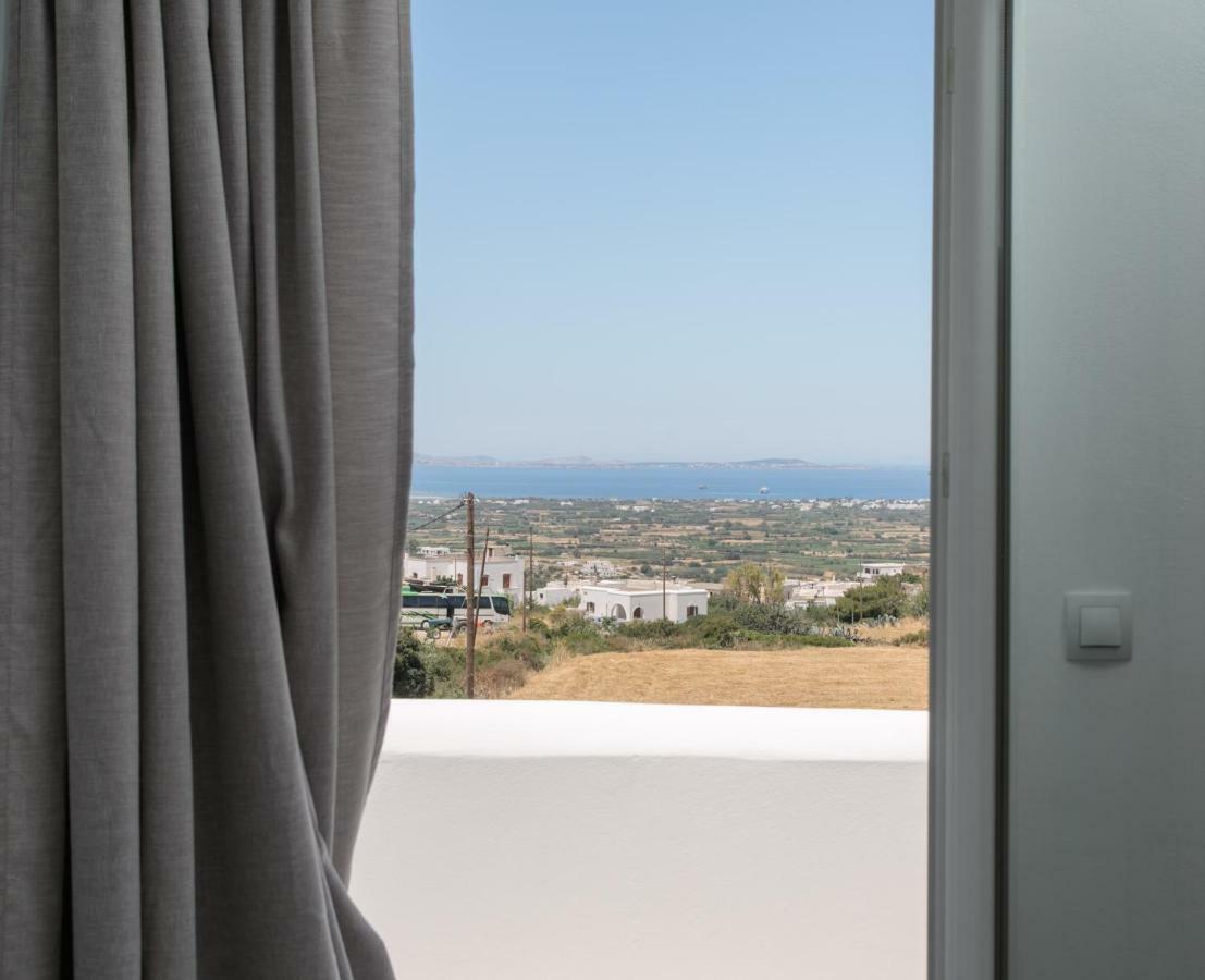 Naxos Infinity Villa And Suites Galanado Luaran gambar