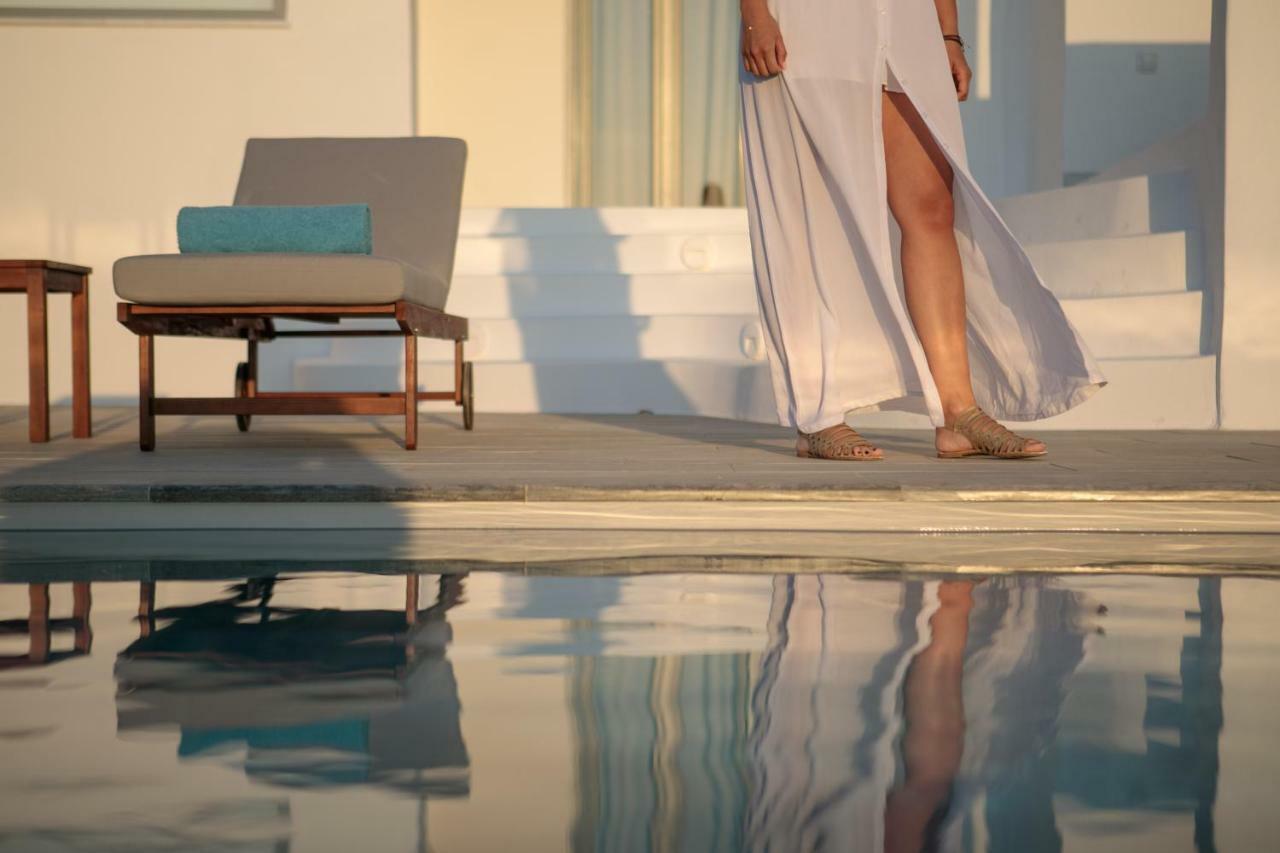 Naxos Infinity Villa And Suites Galanado Luaran gambar